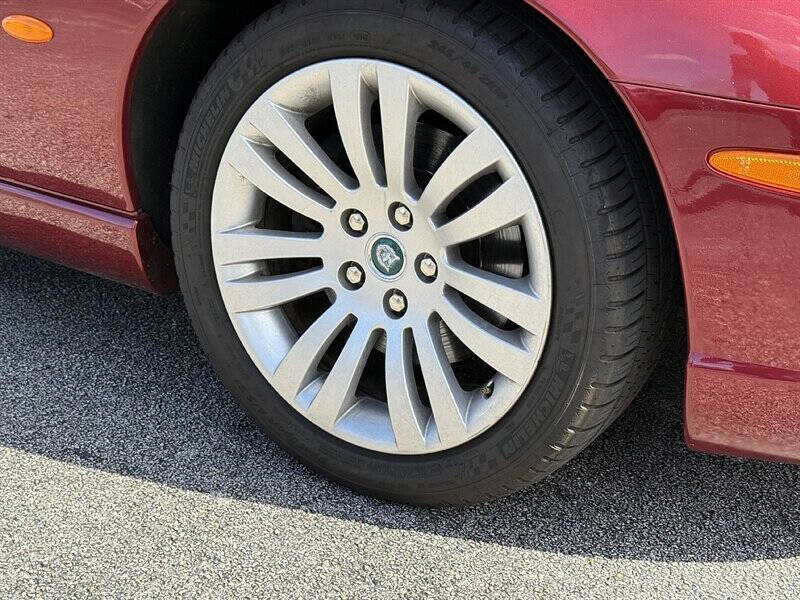 2005 Jaguar XK-Series 10