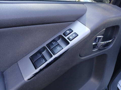 2012 Nissan Pathfinder S