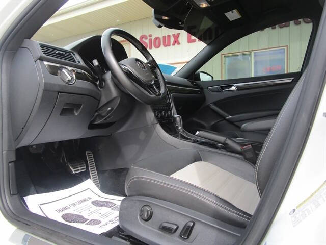 2018 Volkswagen Passat V6 GT