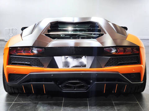 2018 Lamborghini Aventador LP 740-4 S