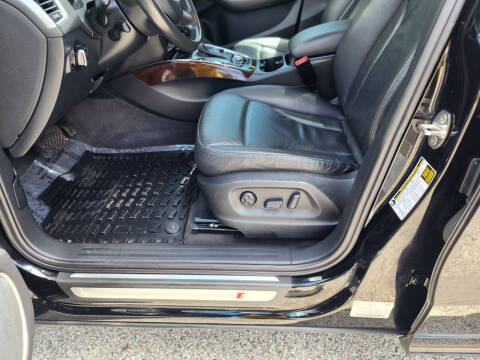 2012 Audi Q5 3.2 quattro Premium Plus