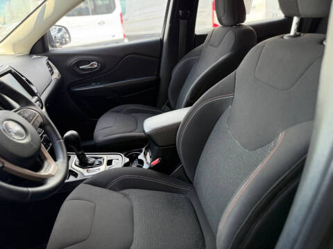 2017 Jeep Cherokee 75th Anniversary