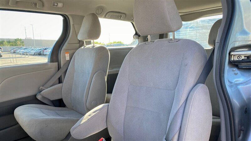 2016 Toyota Sienna L 7-Passenger