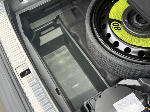 2019 Audi e-tron quattro Premium Plus