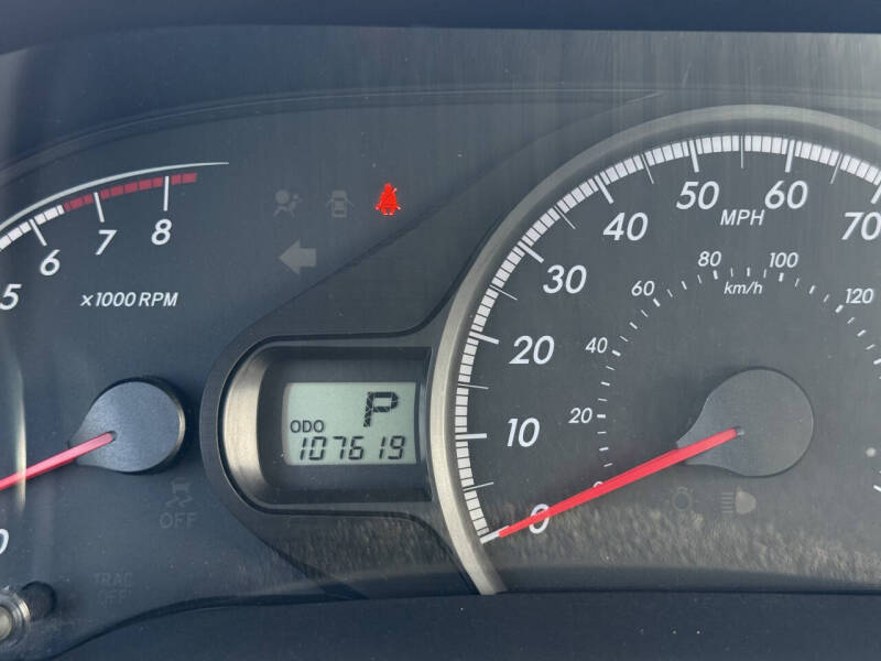 2011 Toyota Sienna LE 7-Passenger Auto Access Seat