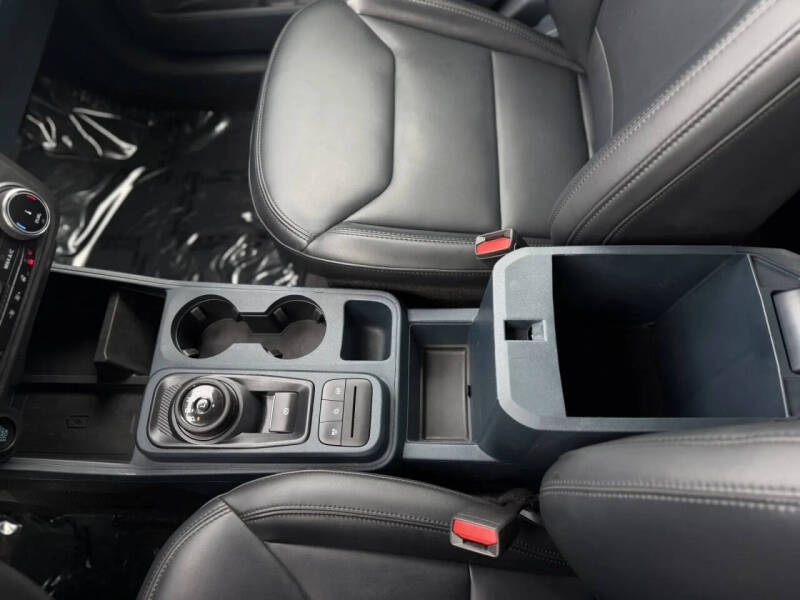 2023 Ford Maverick Lariat