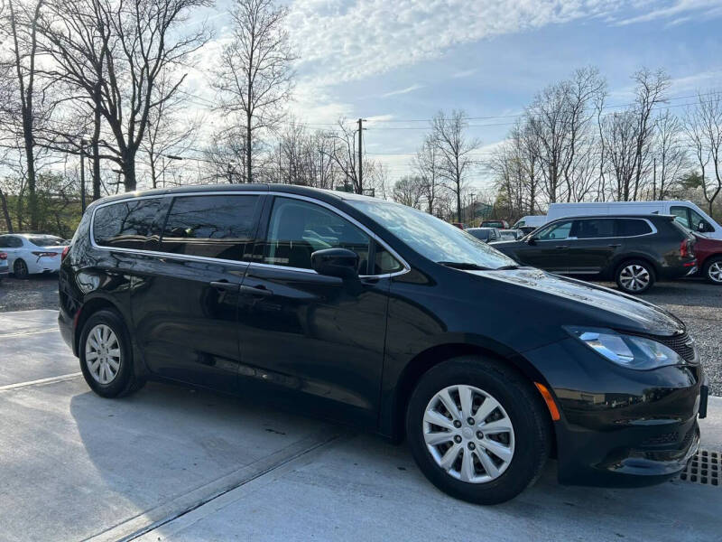 2021 Chrysler Voyager L