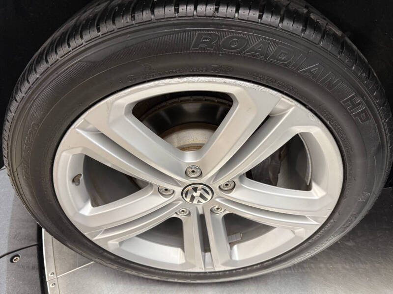 2014 Volkswagen Touareg V6 R-Line