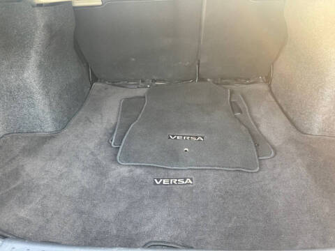 2023 Nissan Versa SV