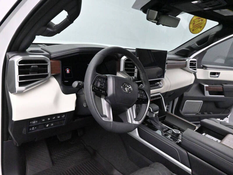 2025 Toyota Sequoia Capstone