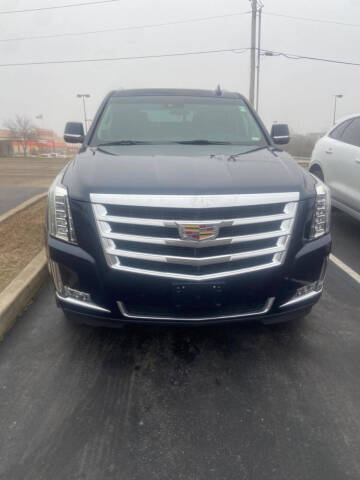 2017 Cadillac Escalade Luxury