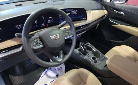 2024 Cadillac XT4 Luxury