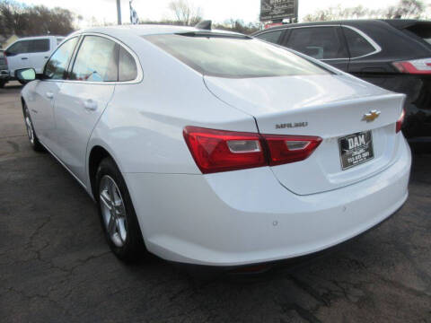 2024 Chevrolet Malibu LS