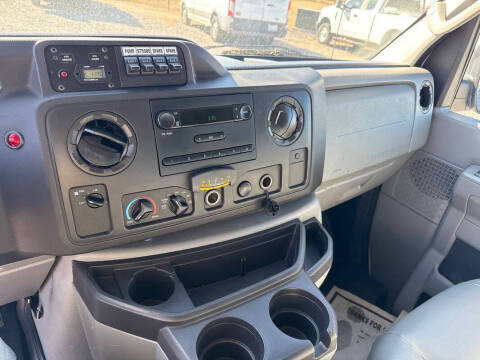 2011 Ford E-Series E-350 SD