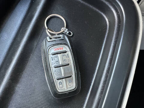 2017 Chrysler Pacifica Hybrid Platinum