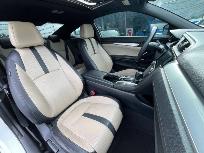 2016 Honda Civic Touring