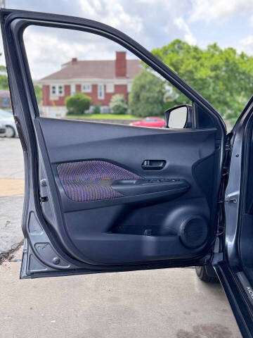 2019 Nissan Kicks S