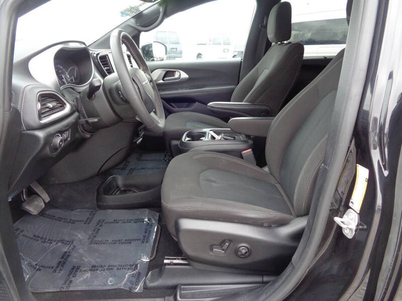 2022 Chrysler Pacifica Touring