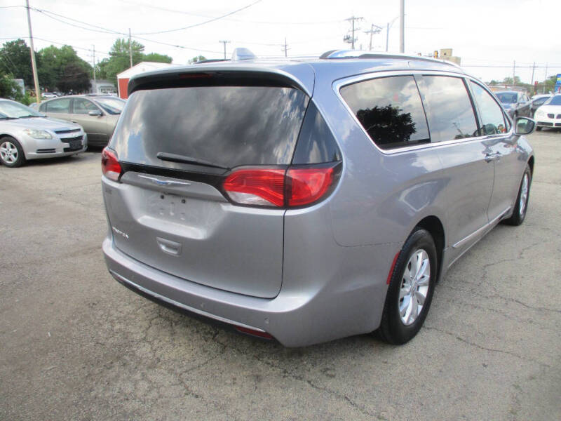 2018 Chrysler Pacifica Touring L