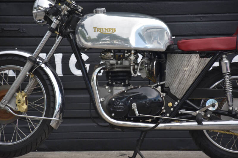 1977 Triumph Boneville T140
