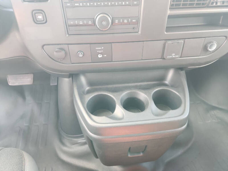 2022 Chevrolet Express 2500