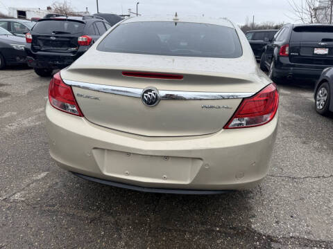 2012 Buick Regal Premium 1