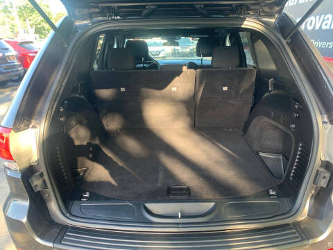 2018 Jeep Grand Cherokee Laredo E