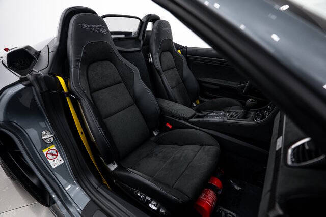 2025 Porsche 718 Boxster Spyder RS