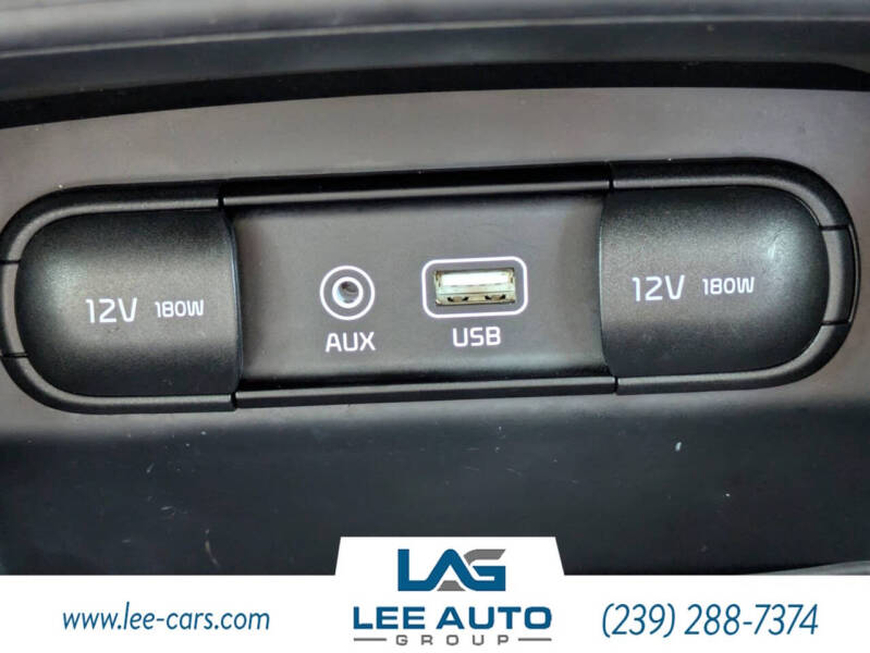 2019 Kia Sorento S V6