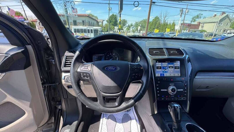 2019 Ford Explorer Limited