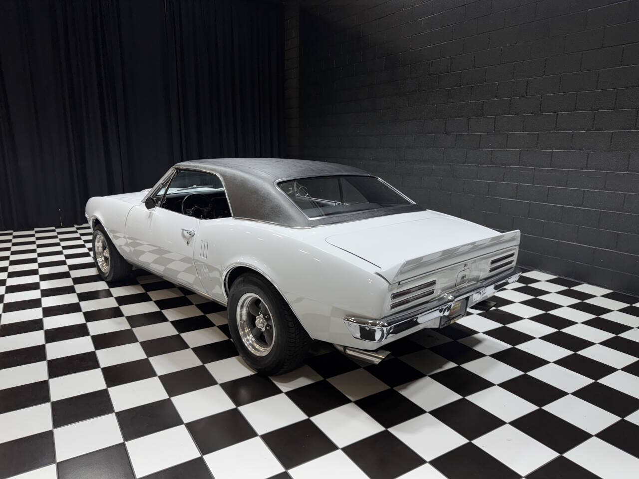 1967 Pontiac Firebird 10
