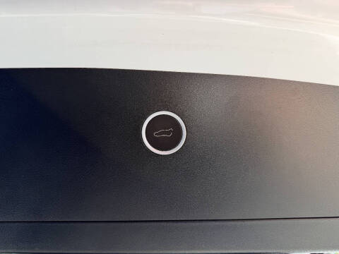 2019 Tesla Model X Standard Range