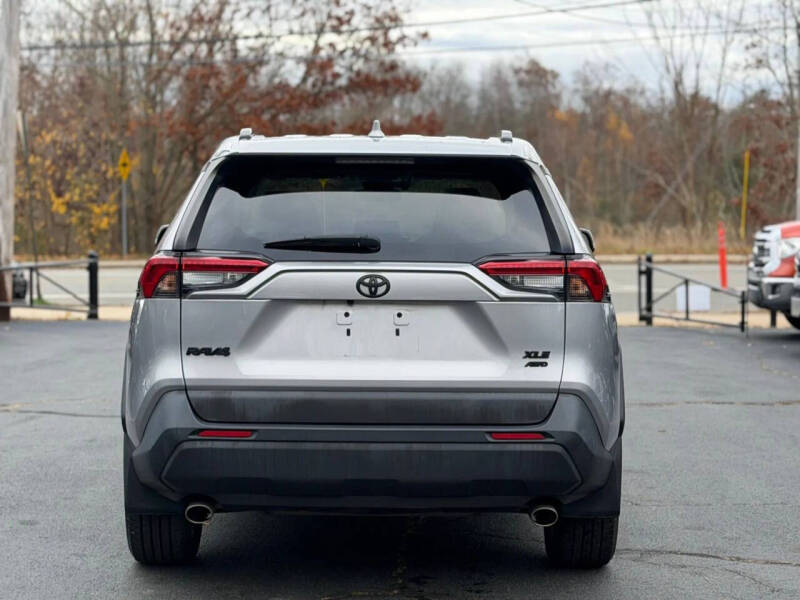 2019 Toyota RAV4 XLE Premium