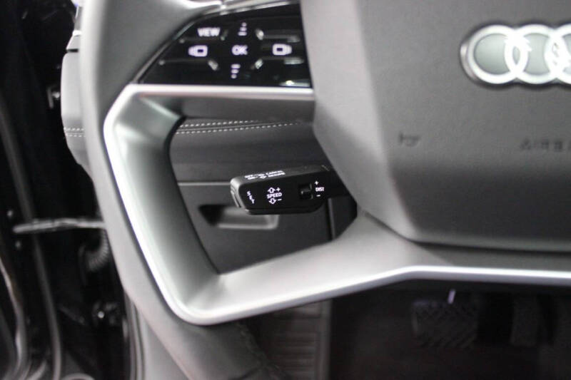 2025 Audi Q6 e-tron Premium