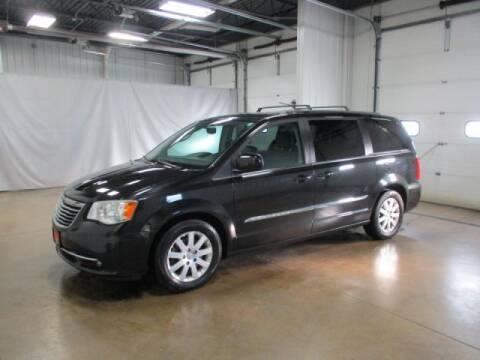 2013 Chrysler Town and Country for sale at Runde PreDriven in Hazel Green WI