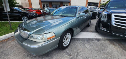 2006 Lincoln Town Car for sale at LAND & SEA BROKERS INC in Pompano Beach FL