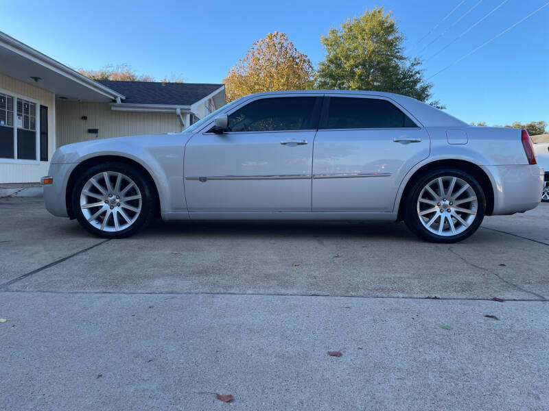 2008 Chrysler 300 for sale at H3 Auto Group in Huntsville TX