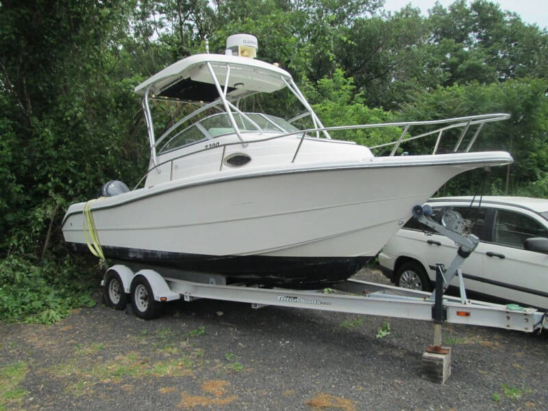 2002 BRUNSWICK TRITON