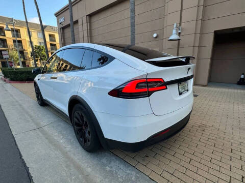 2020 Tesla Model X Long Range Plus