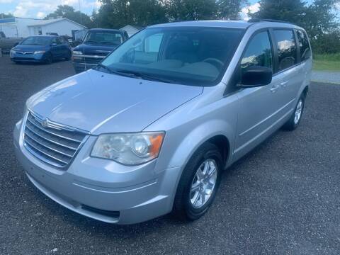 2010 Chrysler Town and Country for sale at Burkholder Motors in Middletown DE