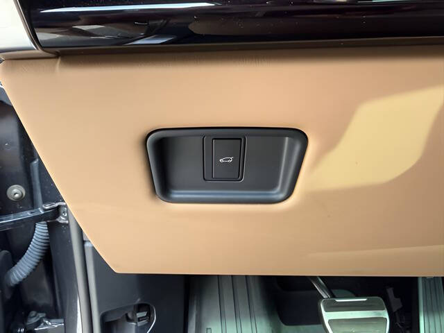 2023 Land Rover Range Rover P530 SE