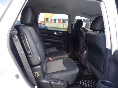 2019 Nissan Pathfinder S