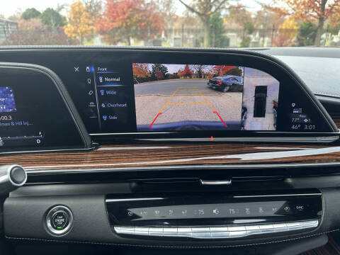 2022 Cadillac Escalade ESV Premium Luxury