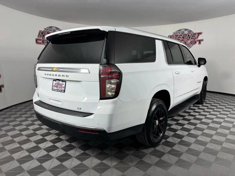 2023 Chevrolet Suburban LT