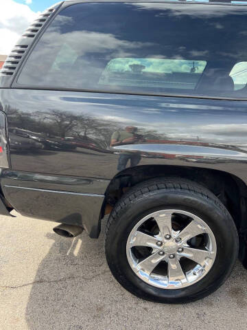 2004 GMC Yukon XL Denali