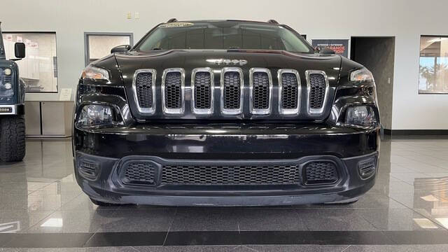 2015 Jeep Cherokee Sport