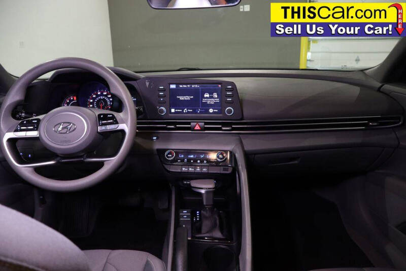 2022 Hyundai Elantra