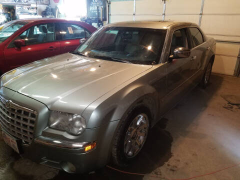 2005 Chrysler 300 for sale at B&M Auto Sales and Service LLP in Marion SD