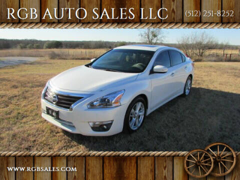 2013 Nissan Altima for sale at RGB AUTO SALES LLC in Manor TX