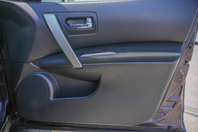 2012 Nissan Rogue SV w/SL Package